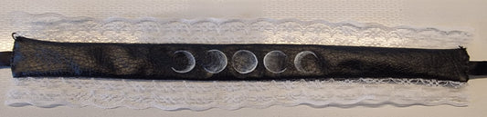 Moon phases choker