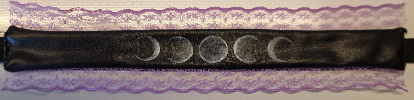 Moon phases choker