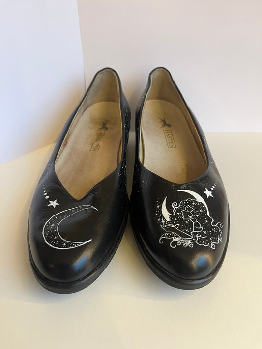 Moon Goddess Flats (Estimated EU 43)