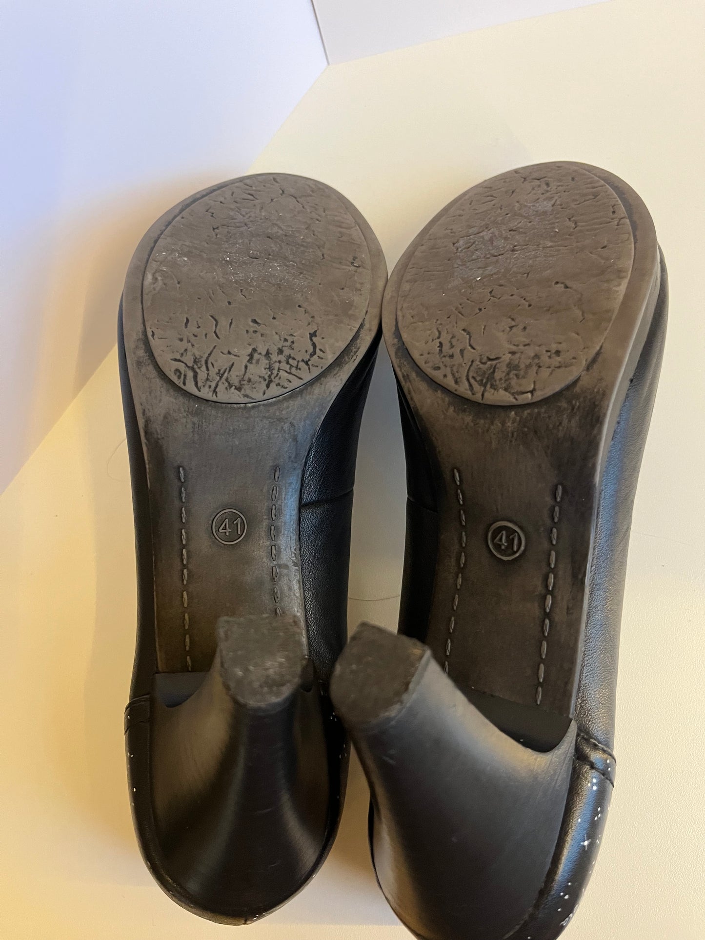 Flying Bats Heels (Size: EU 41)