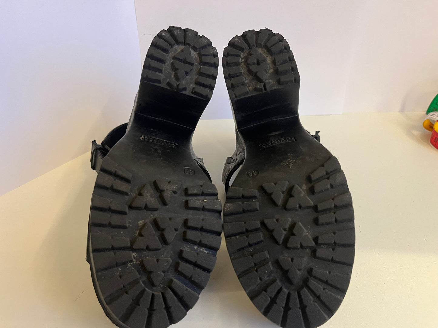 Witchy High Heeled Sandals (Size: EU 38)