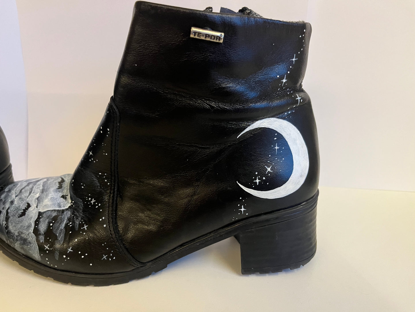 Bats Flying Through The Night Boots (Size: EU 37) DISCOUNTED, READ DESCRIPTION