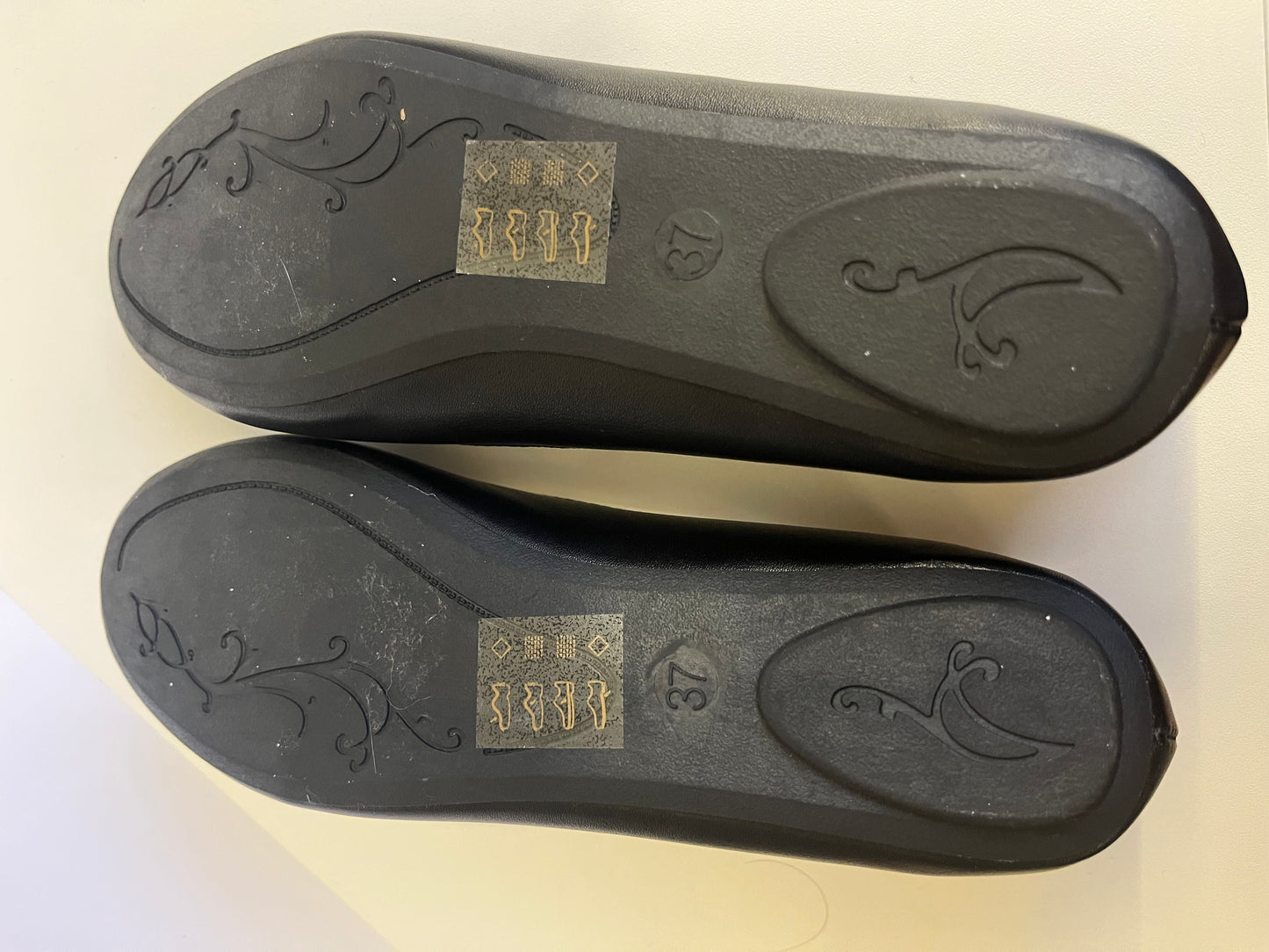 Moon Goddess Flats (Size: EU37)